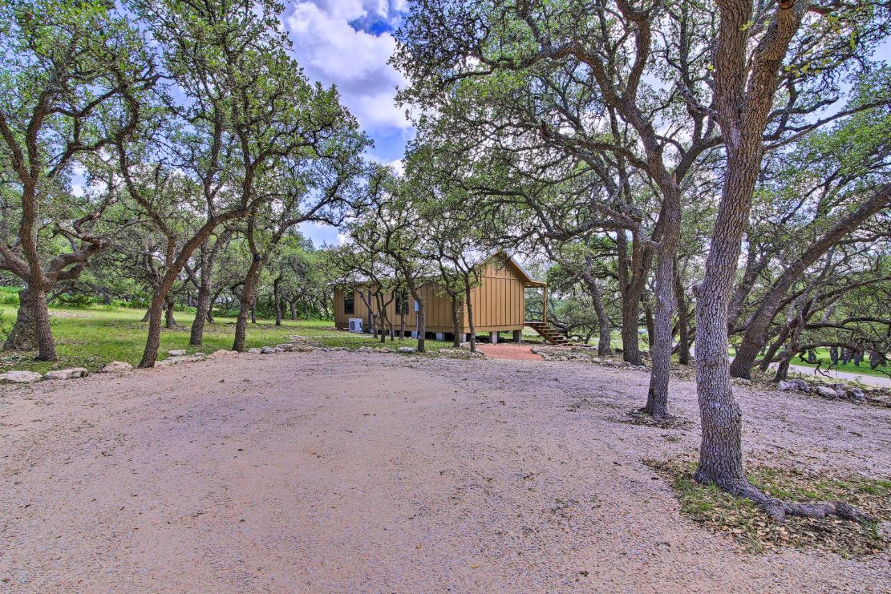 Rustic-Chic Country Cabin - 10 Mi To Main Street! Фредеріксбург Екстер'єр фото