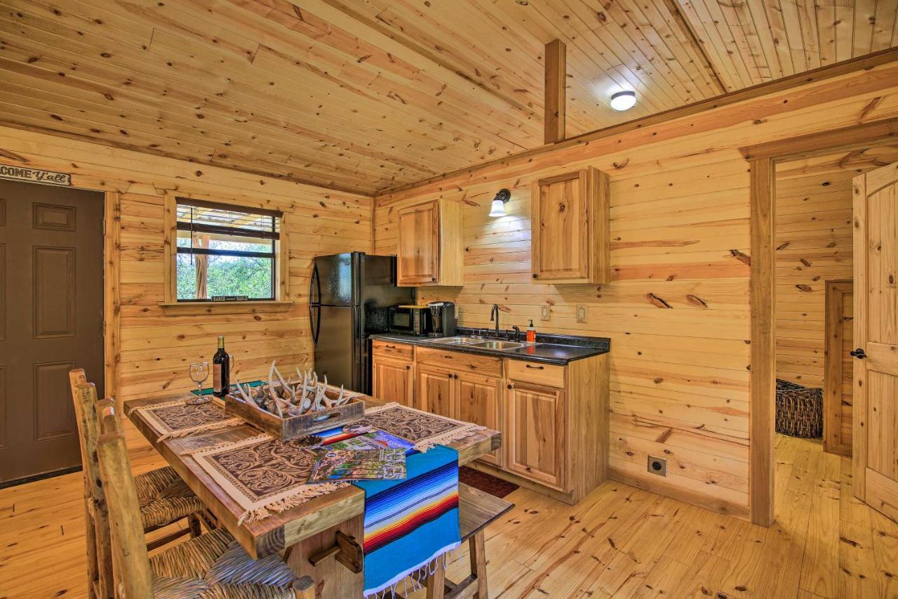 Rustic-Chic Country Cabin - 10 Mi To Main Street! Фредеріксбург Екстер'єр фото